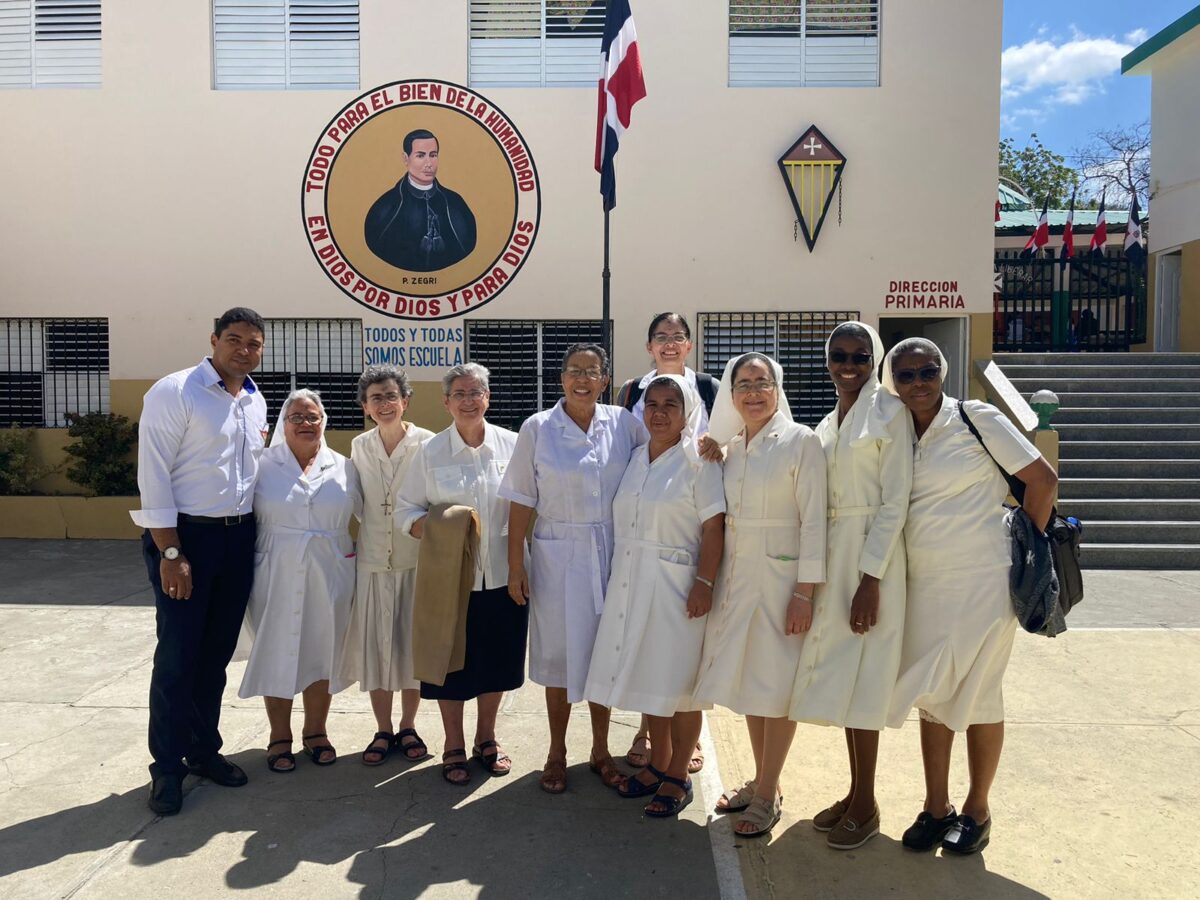 VISITA SUPERIORA GENERAL PROV JC REDENTOR Mercedarias De La Caridad